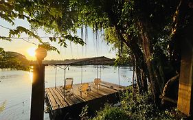 Moon River Resort Phimai
